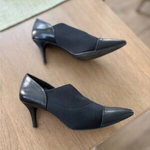 Bandolino Black Women's Heels booties